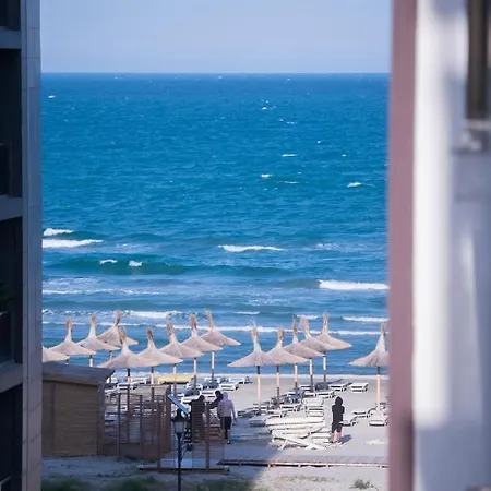 Apartel Luna Beach דירה *